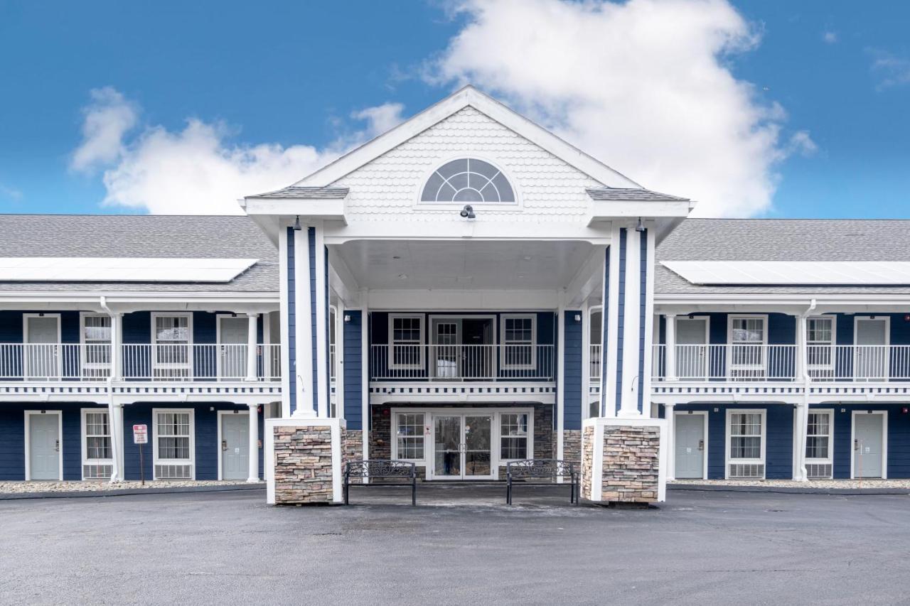 Hilltop Inn & Suites, Near Foxwoods Casino Норт-Стонінгтон Екстер'єр фото