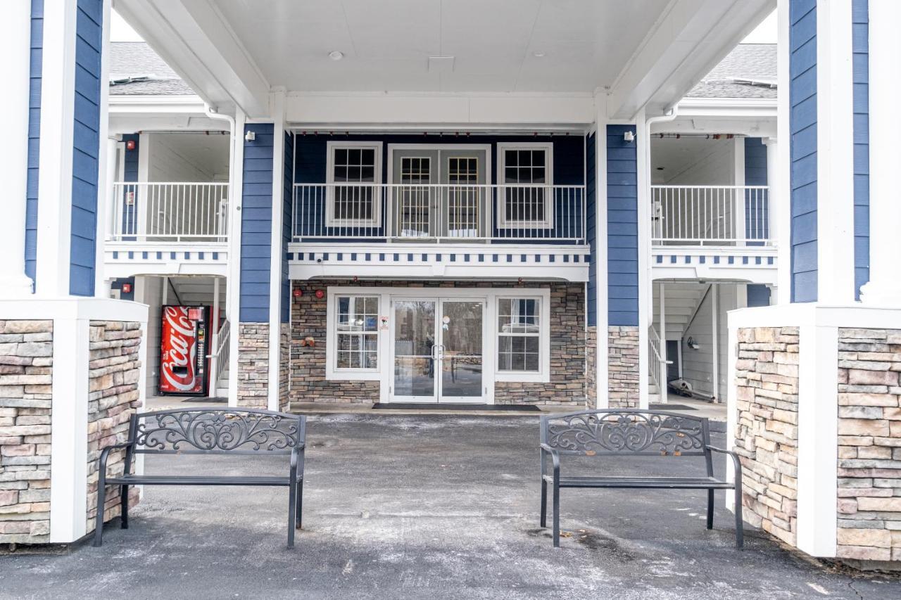 Hilltop Inn & Suites, Near Foxwoods Casino Норт-Стонінгтон Екстер'єр фото